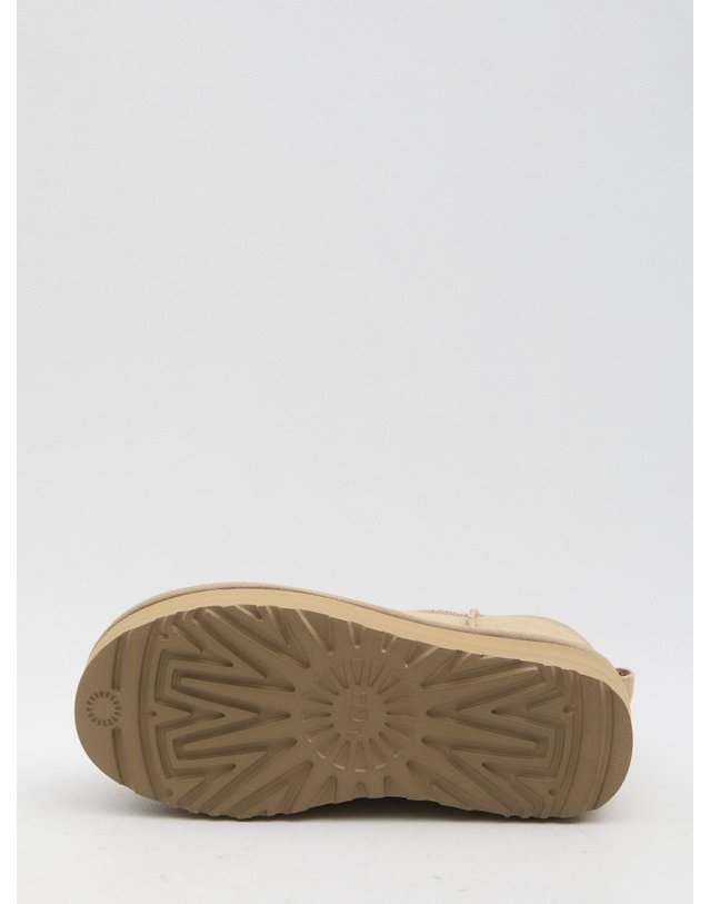 어그 [해외직구] 25 F/W 어그 CLASSICUGG ULTRA 미니 플랫폼 1135092SAN B0021852089 착용컷