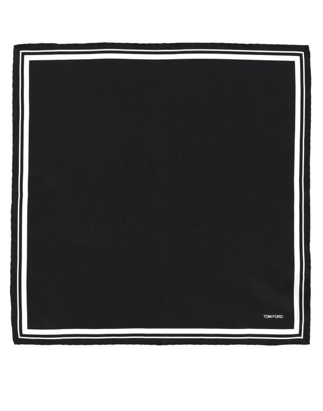 톰포드 [해외직구] 26 S/S 톰포드 포켓 손수건 SPR001_S0212NAA B0041894946 착용컷