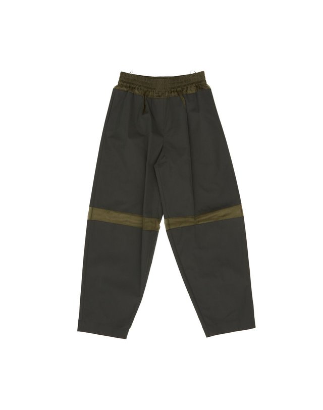 펜디 [해외직구] 26 F/W 펜디 판탈로니 인 GABARDINA TECNICA VERDI FR6748AW7D/F1WX2 B0742031547 착용컷