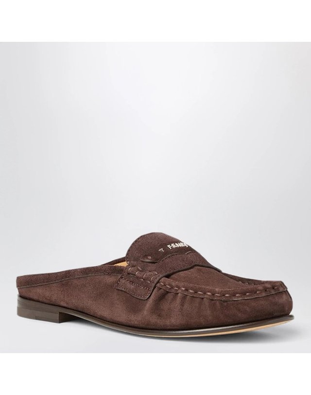 펜디 [해외직구] 26 F/W 펜디 FENDI SCRUNCH 사봇 인 BURNT MOGANO 스웨이드 8R9194QK9-F1UV7 B0052282432 착용컷