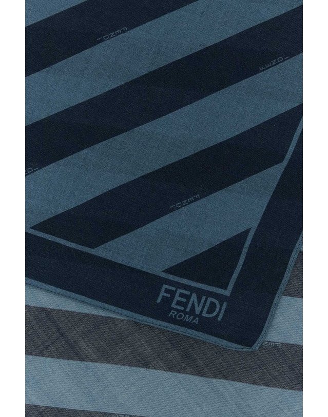 펜디 [해외직구] 펜디 SCIALLE 140X140 PEQUIN FXS323AUUC F1PJB B0441578491 착용컷