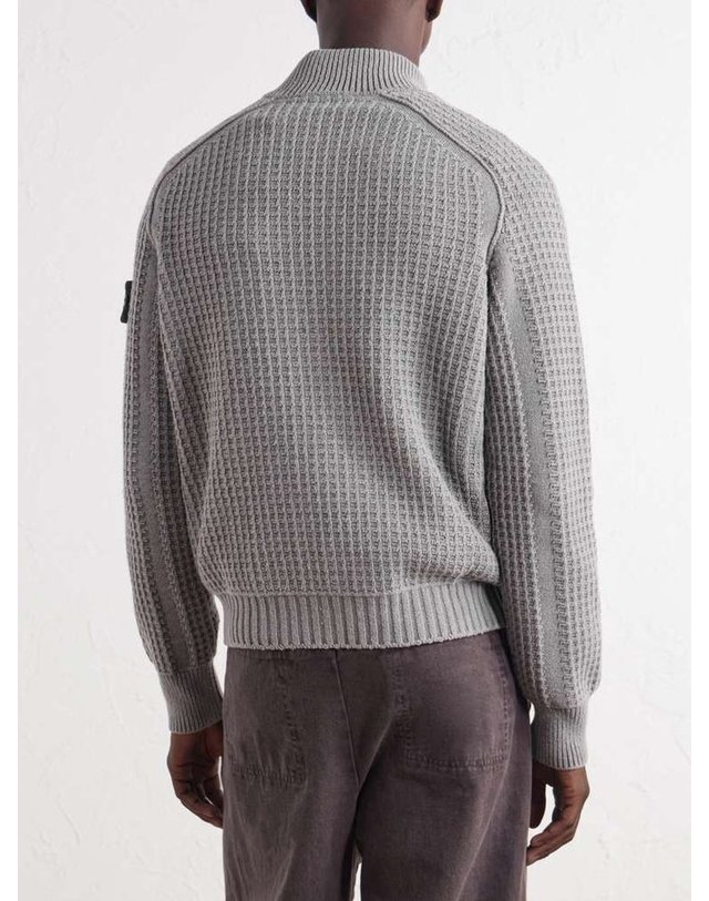 스톤아일랜드 [해외직구] 스톤 아일랜드 MINERALDYED REGENERATED 코튼 집업 스웨터 L2S155100034S00TC B0082281694 착용컷