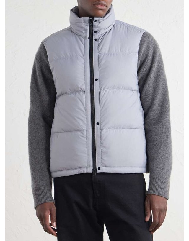 스톤아일랜드 [해외직구] 스톤 아일랜드 LOGOAPPLIQUED 패딩 퀼팅 코듀라 립스탑 어드밴스 FABRICS 다운 베스트 L2S15G100004S0483 B0082296646 착용컷