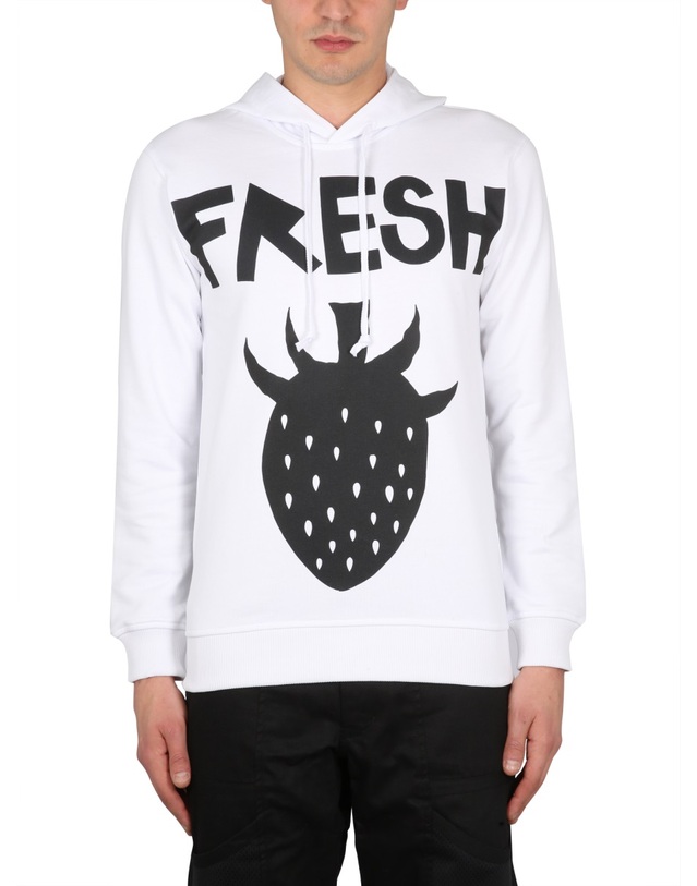 꼼데가르송 [해외직구] 23 S/S 꼼데가르송 브렛 WESTFALL 맨투맨 FK-T001_2 B0040298939 착용컷