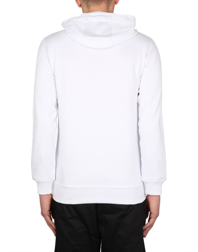 꼼데가르송 [해외직구] 23 S/S 꼼데가르송 브렛 WESTFALL 맨투맨 FK-T001_2 B0040298939 착용컷