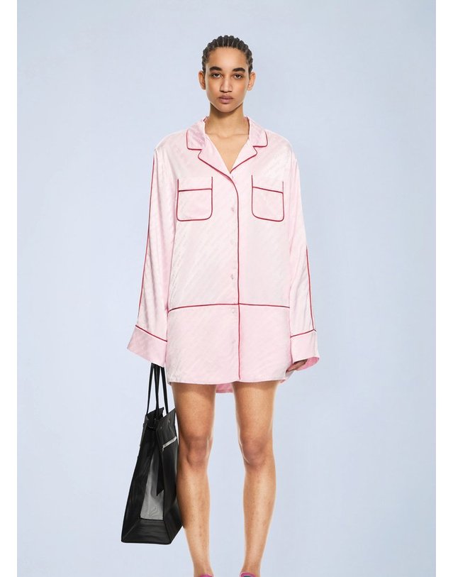 오프화이트 [해외직구] 26 S/S 오프화이트 자카드 OFF-WHITE 사틴 뉴 ROXY 파자마 드레스 2DG00GS26FAB001W660 B0112280561 착용컷
