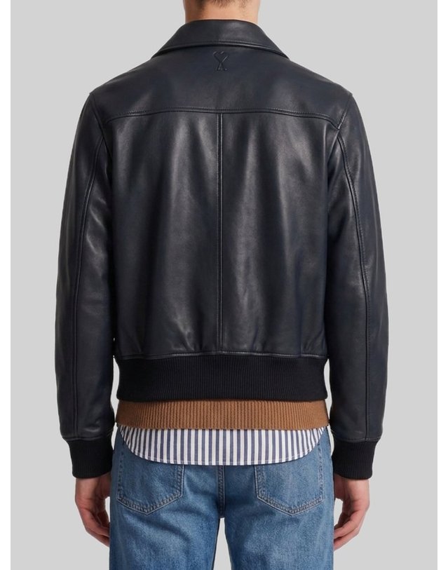 아미 [해외직구] 26 F/W 아미 블랙 LAMBSKIN 레더 집업 자켓 HJK850LH0068001 B0022267960 착용컷