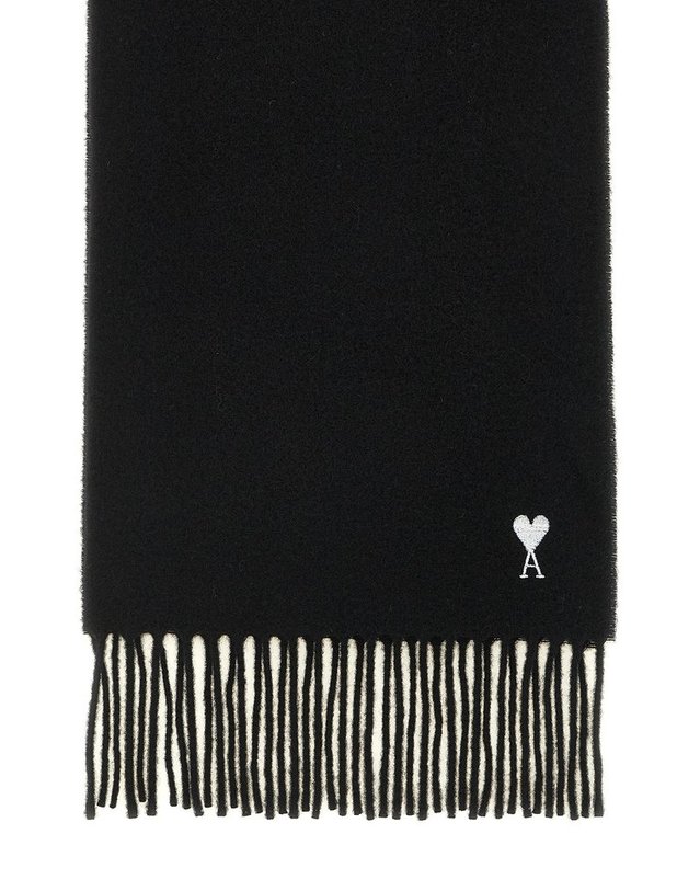 아미 [해외직구] 아미 QUOTAWOOLSCARFWITHAMIDECOEUREMBROIDERY USF677AW0047 001 B0442292621 착용컷