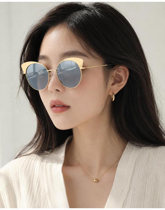 린타 린타 여성 라운드 캣아이 선글라스 L4012CHW-1 미러렌즈 착용컷