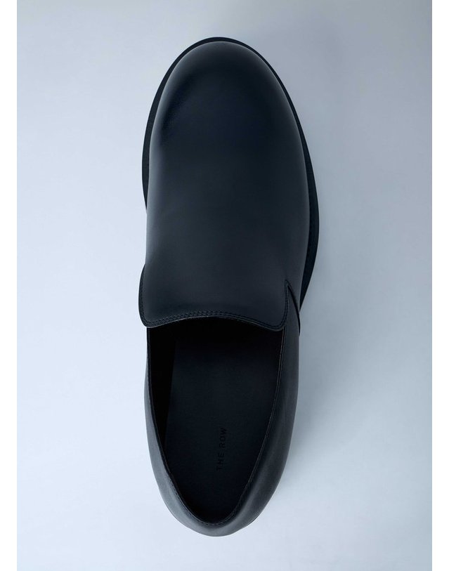 더 로우 [해외직구] 26 S/S 더 로우 LUG 솔 슬립 온 슈즈 F2131-L609-BLK B0111928848 착용컷