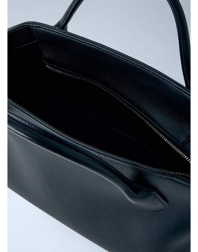 더 로우 [해외직구] 26 S/S 더 로우 TERRASSE 핸드백 W2027-L97 BAS B0112044716 착용컷