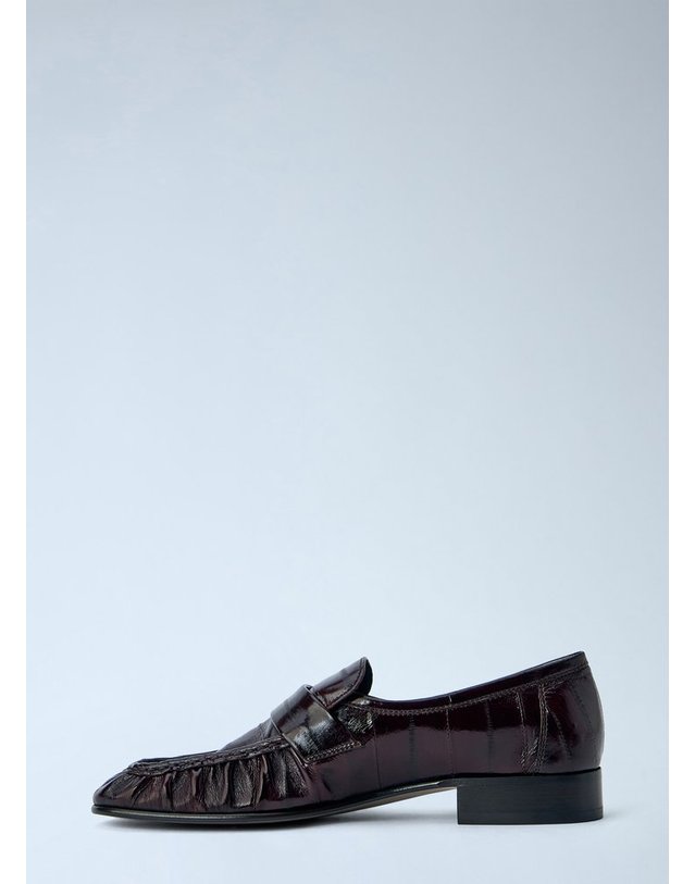 더 로우 [해외직구] 26 F/W 더 로우 소프트 로퍼 F1280-E17-BRW B0112329345 착용컷