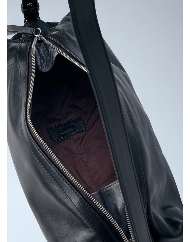 르메르 [해외직구] 26 F/W 르메르 더 CARE SLINGBAG BG0246 LL0159 BR490 B0112329275 착용컷
