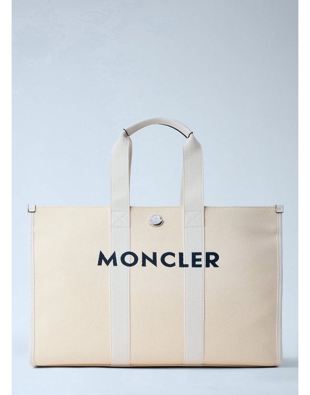 몽클레어 [해외직구] 26 S/S 몽클레어 캔버스 로고 토트백 백 L109A 5D00007 M9781 035 B0111991789 착용컷