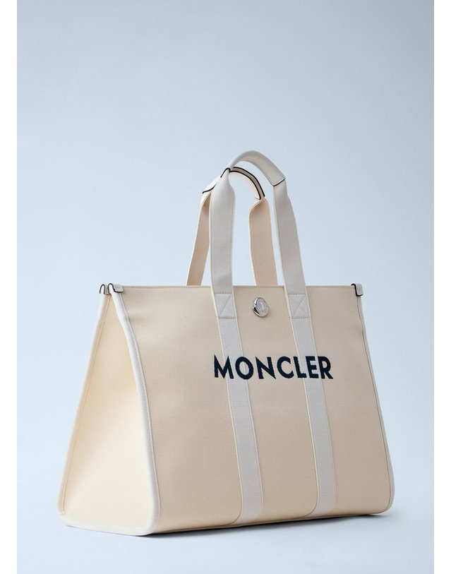 몽클레어 [해외직구] 26 S/S 몽클레어 캔버스 로고 토트백 백 L109A 5D00007 M9781 035 B0111991789 착용컷