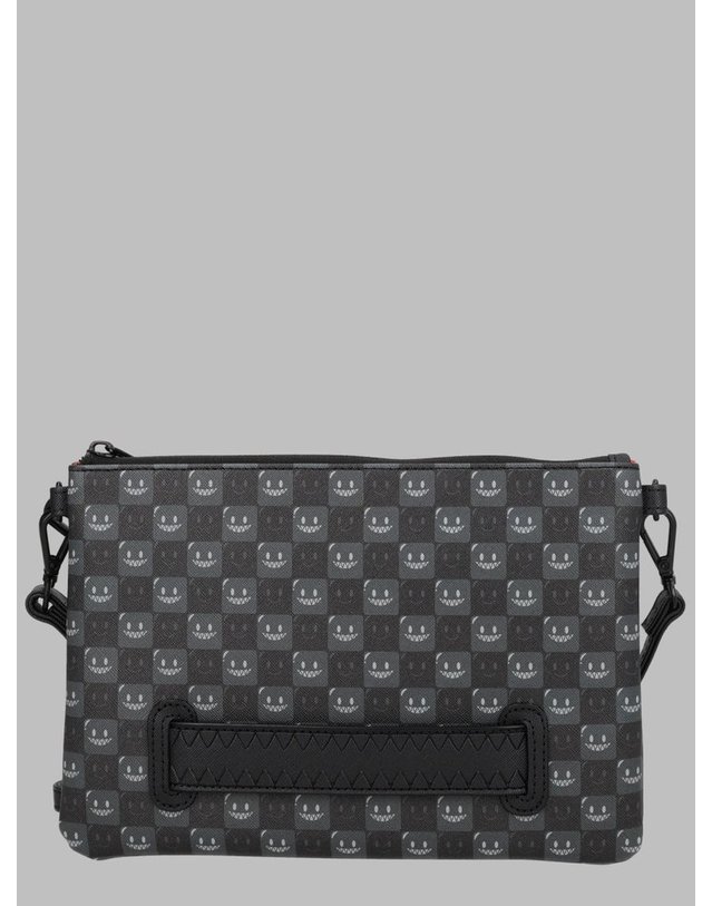 스프레이그라운드 [해외직구] 26 F/W 스프레이그라운드 CLUTCHBAGS 910B9318_NSZ B0042319964 착용컷