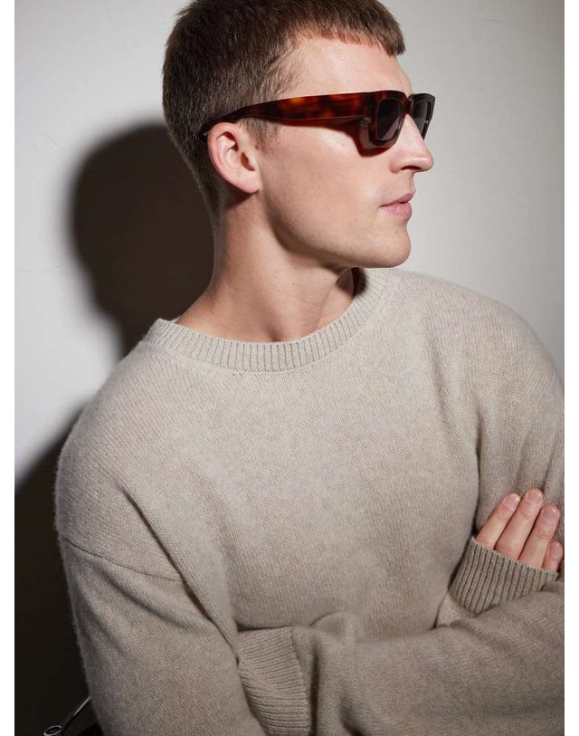 올리버피플스 [해외직구] 올리버 피플스 JIL SANDER 에디션 6 스퀘어프레임 토르토이스쉘 아세테이트 선글라스 0OV5612SU B0082122267 착용컷