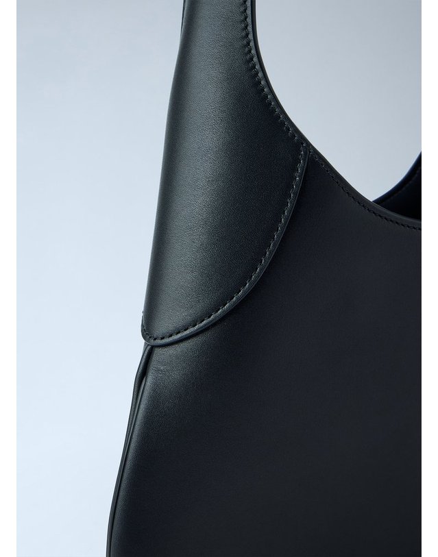 카이트 [해외직구] 26 F/W 카이트 스몰 JOAN 레더 호보 백 H1048-875-200 B0112175991 착용컷