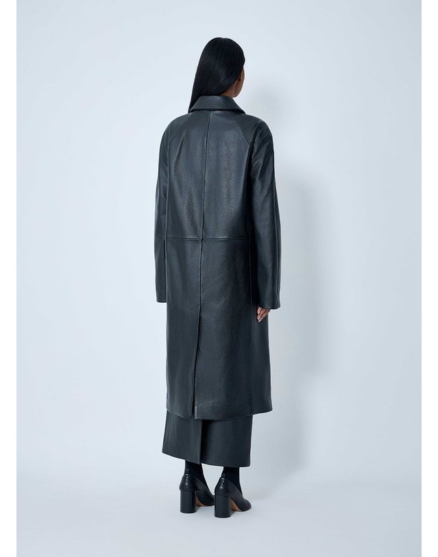 토템 [해외직구] 26 S/S 토템 레더 코트 254-WRO0280-LE0070-001 B0111865331 착용컷