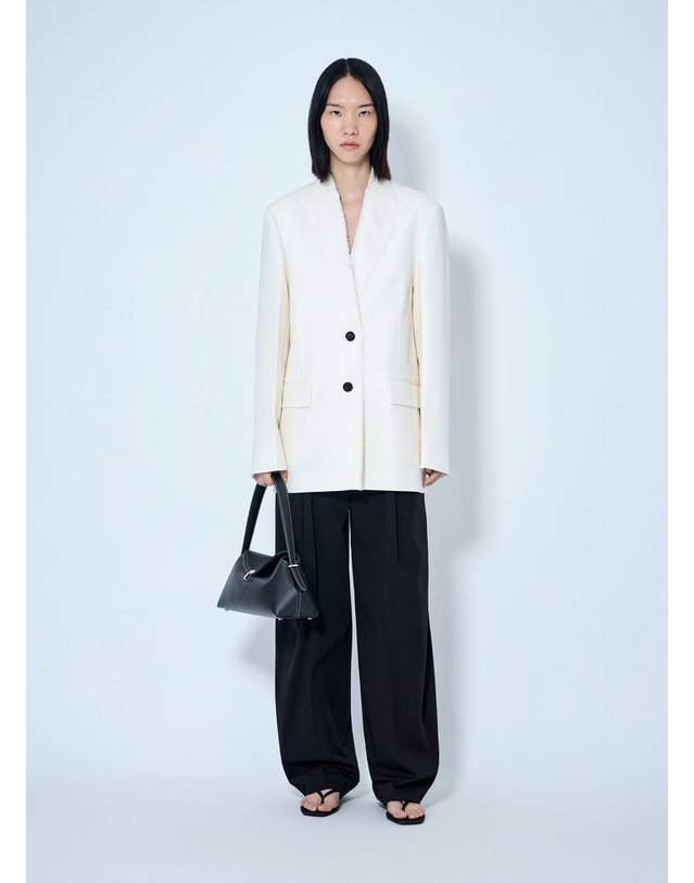 토템 [해외직구] 26 F/W 토템 RAW LAPEL 블레이저 253-WRZ0054-FB0435-116 B0112189689 착용컷