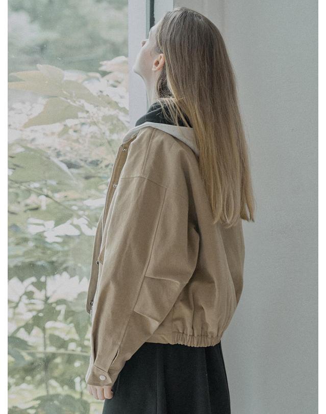 아방 Quilted Liner Hooded Jumper - BEIGE 착용컷