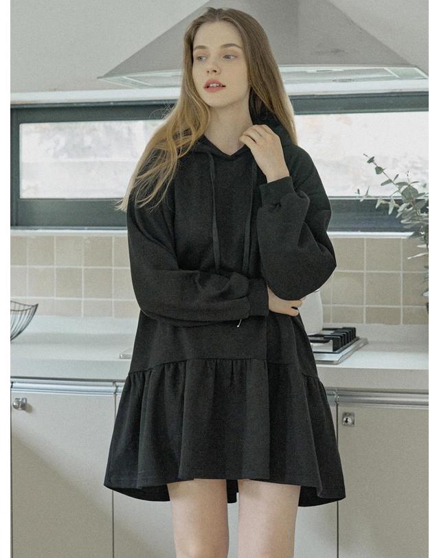 아방 Hooded Frill Mini Dress - BLACK 착용컷