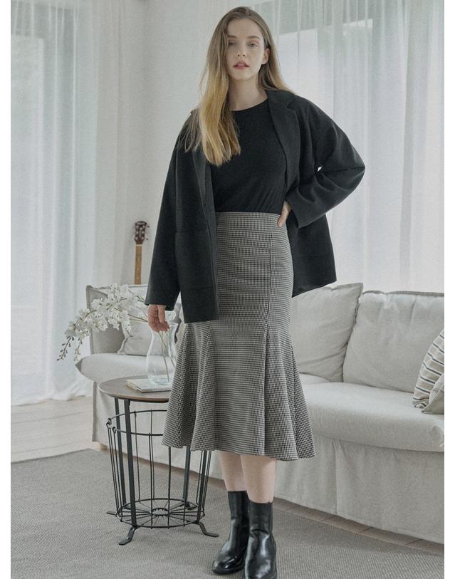 아방 Swallow Pattern Mermaid Skirt - IVORY 착용컷