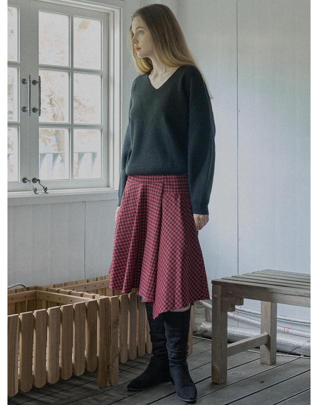 아방 Unbalanced Check Skirt - RED 착용컷