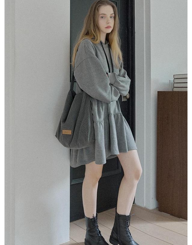 아방 Dot Pattern Eco Bag - DARK GREY 착용컷
