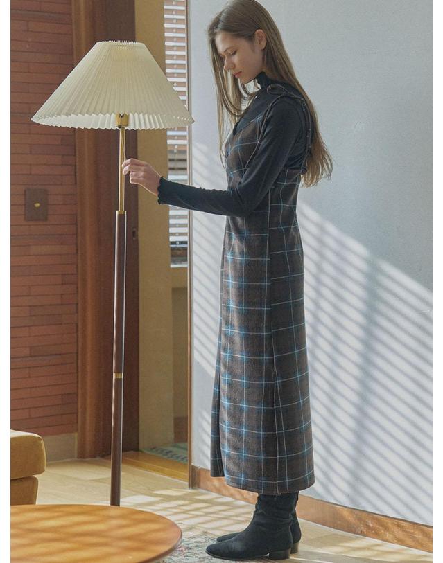 아방 Tartan Check Shirring Dress - BROWN 착용컷