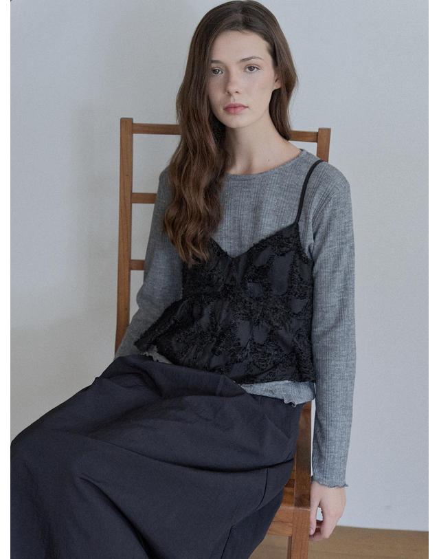 아방 Basic Round Neck Knit - GREY 착용컷