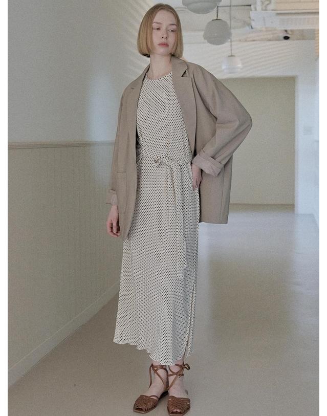 아방 Dot Pleated Puff Sleeve Dress - Ivory 착용컷