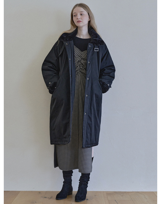 아방 Safari Fur Long Padding Jumper - BLACK 착용컷