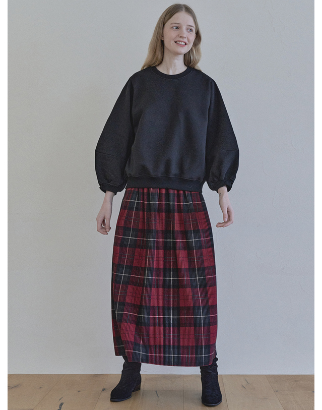 아방 Round Volume Sleeve Brushed Sweatshirts - BLACK 착용컷