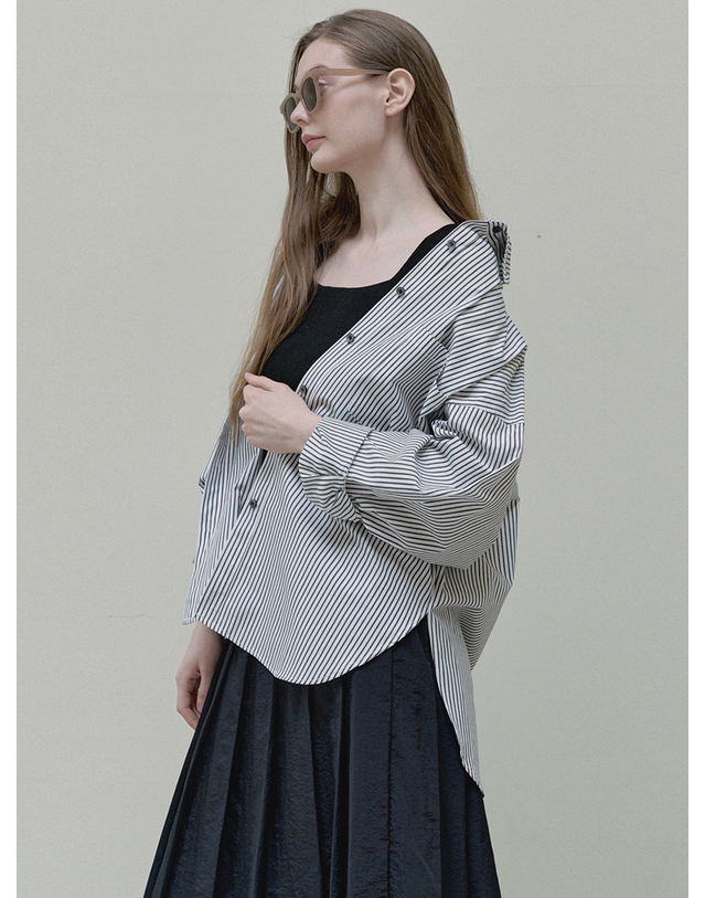 아방 Unbalance Stripe overfit shirt - white 착용컷