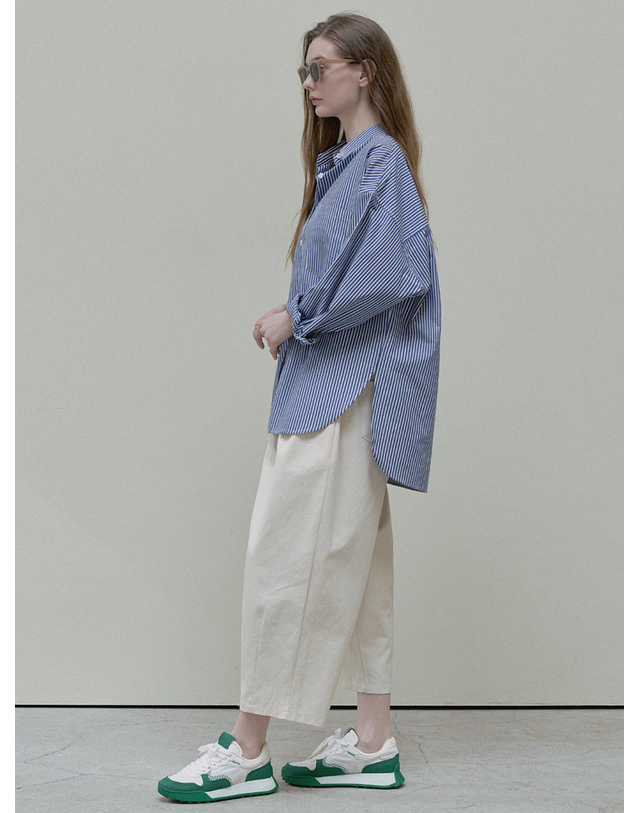 아방 Unbalance Stripe overfit shirt - blue 착용컷