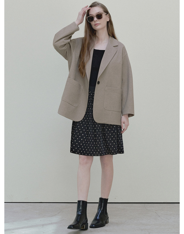 아방 Dot Velvet Midi Skirt - black 착용컷