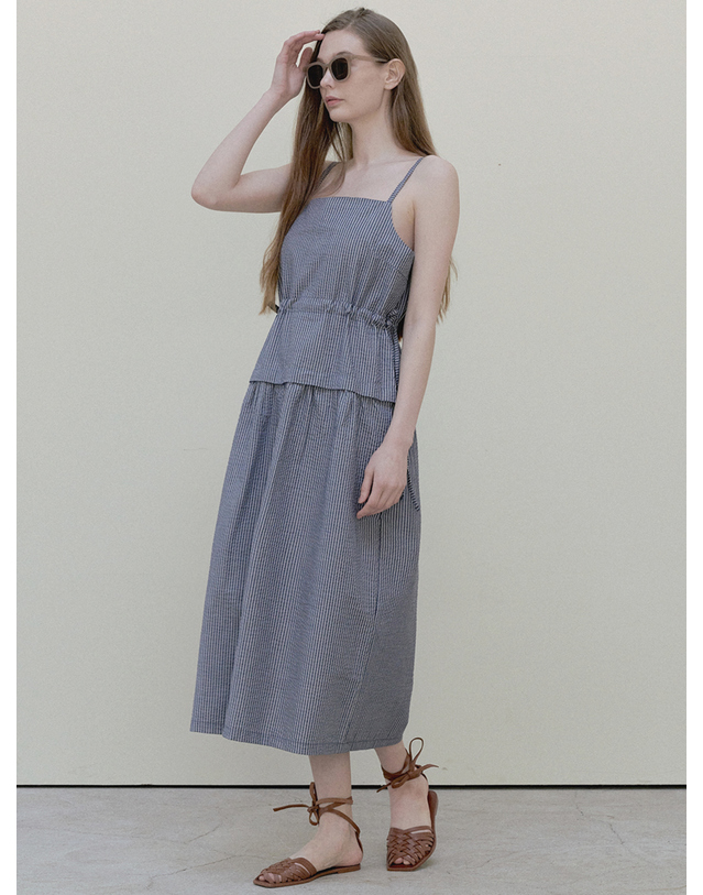 아방 Stripe Washing Sleeveless Dress - navy 착용컷