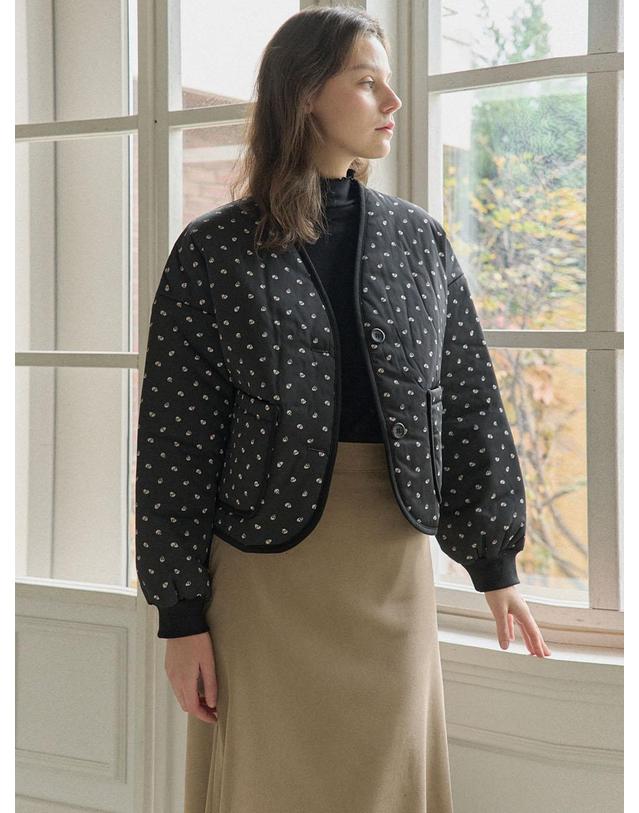 아방 Skeleton Padding Crop Jacket - BLACK 착용컷