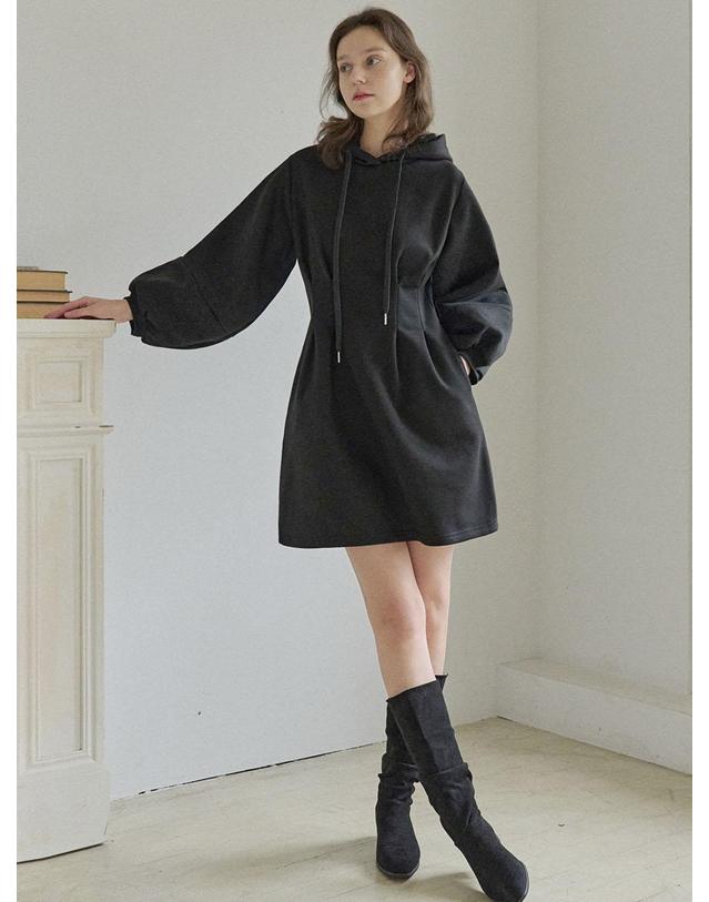 아방 Hood Fit and Flare Mini Dress - BLACK( 기모) 착용컷