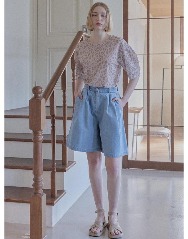 아방 Leopard Short Sleeve T-Shirt - BEIGE 착용컷