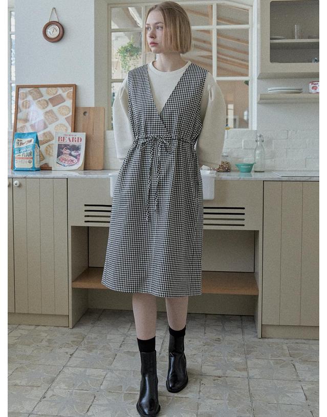 아방 Dart Sleeve Sweatshirt - IVORY 착용컷
