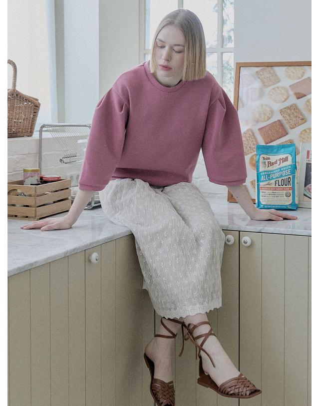 아방 Dart Sleeve Sweatshirt - PINK 착용컷