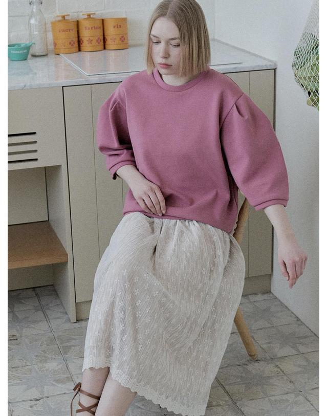 아방 Dart Sleeve Sweatshirt - PINK 착용컷