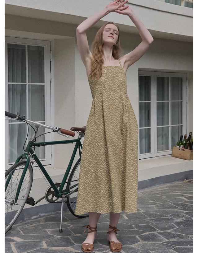 아방 Floral Pattern Sleeveless Dress - MUSTARD 착용컷