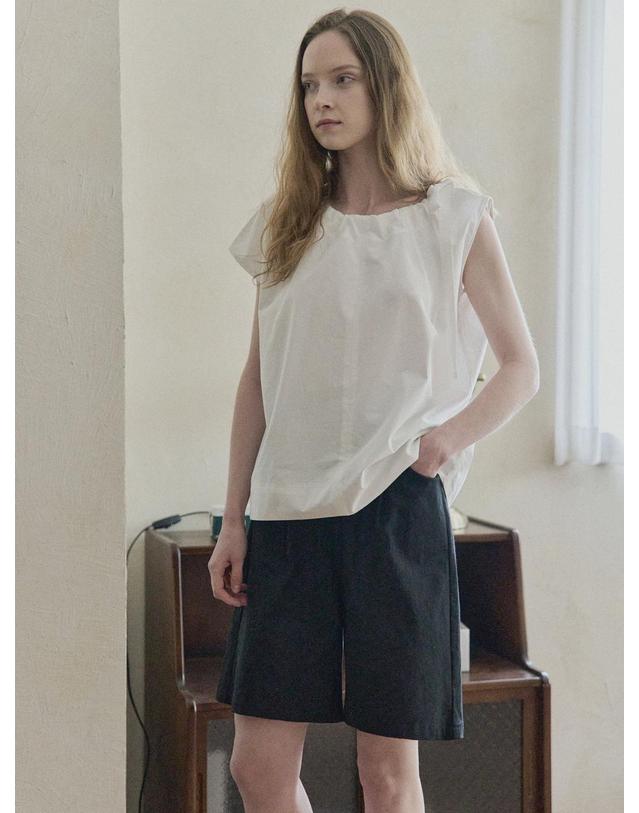 아방 Cotton Span Short Pants - BLACK 착용컷