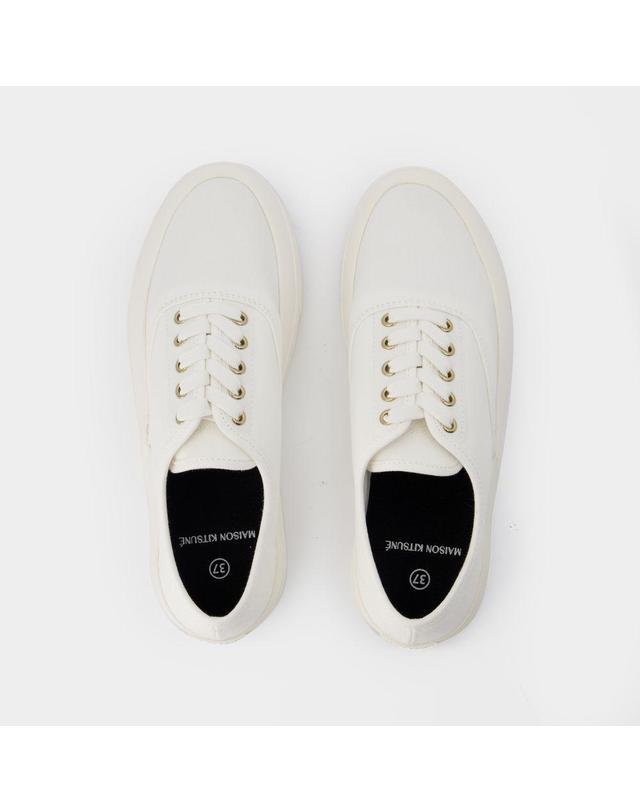 메종키츠네 [해외직구] 24 S/S 메종 키츠네 레이스 업 스니커즈 MAISON KITSUNE 코튼 화이트 MW04801WW9000 B0731457146 착용컷