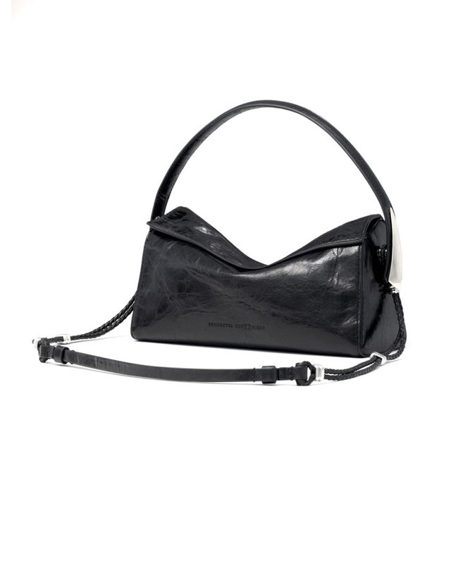 베네데따부르치케스 [해외직구] 베네데따 부르치케스 블랙 뷰티 LAMBSKIN ELIF 백 0104197BLACKBEAUTY B0302334911 착용컷