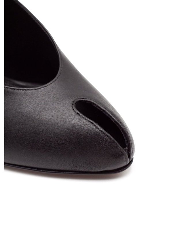 알레비 [해외직구] 알레비 블랙 레더 펌프스 L27W6001R1359997BLACK B0302276437 착용컷