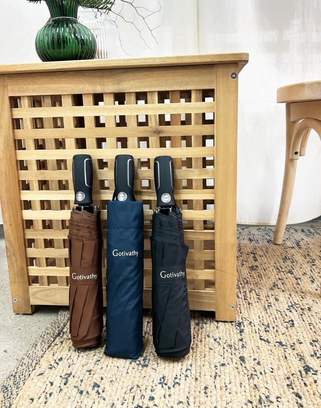 고티바쉬 고티바쉬 미끄럼방지 대형 3단 완자동우산 114cm 착용컷